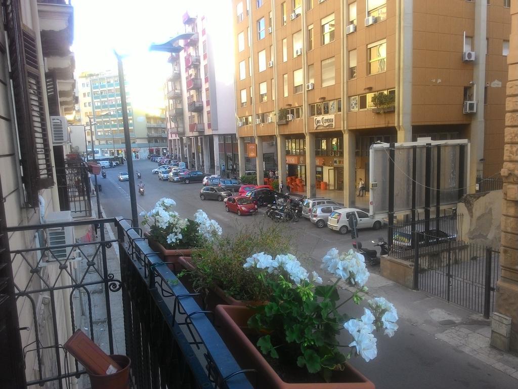 Casa Politeama Palermo Lägenhet Exteriör bild